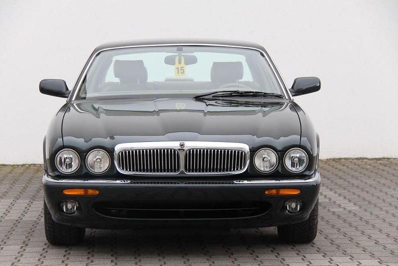 Grün Gebraucht 1997 Jaguar XJ Sovereign Limousine | 34.999 € - Bild 1/4