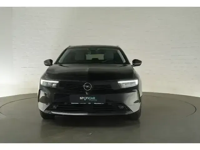 Gebraucht Opel Astra Business Elegance 131 PS (96 kW) 2024 Schwarz Kleinwagen