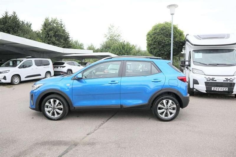 Neu Kia Stonic 101 PS (74 kW) 2025 Sporty blue SUV