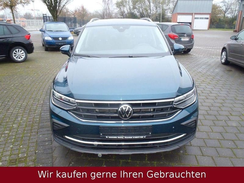 Gebraucht VW Tiguan Move 150 PS (110 kW) 2024 Blau SUV