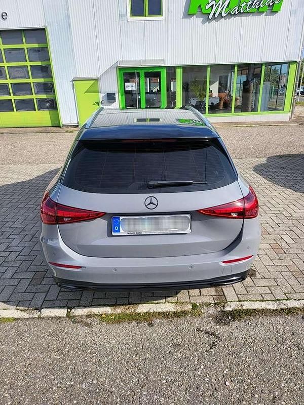 Gebraucht Mercedes C300 265 PS (194 kW) 2022 Kombi