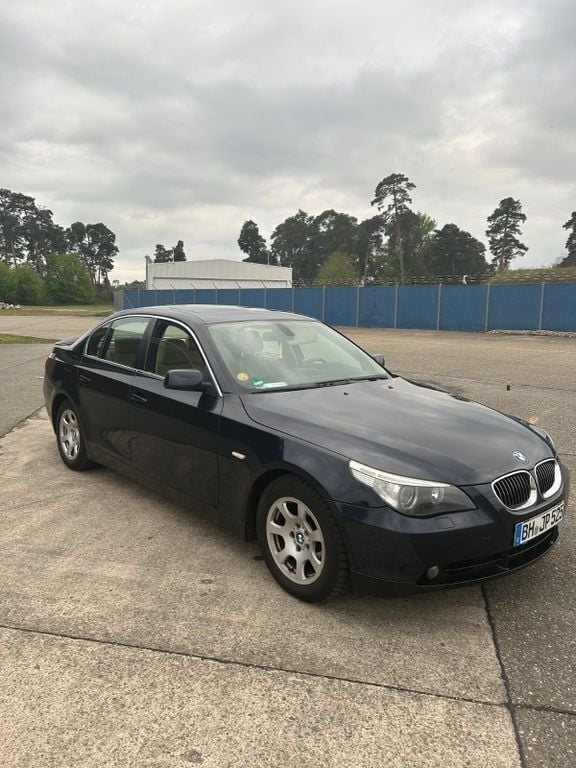 Blau Gebraucht 2005 BMW 525 Limousine | 3.500 € (Superpreis) - Bild 1/4