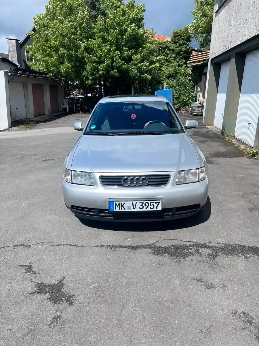 Gebraucht Audi A3 125 PS (91 kW) 1999 Silber Kleinwagen