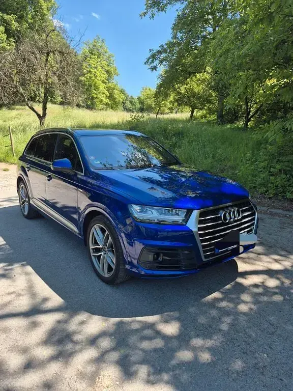 Używany Audi Q7 S-Line 272 KM (200 kW) 2016 Niebieski SUV
