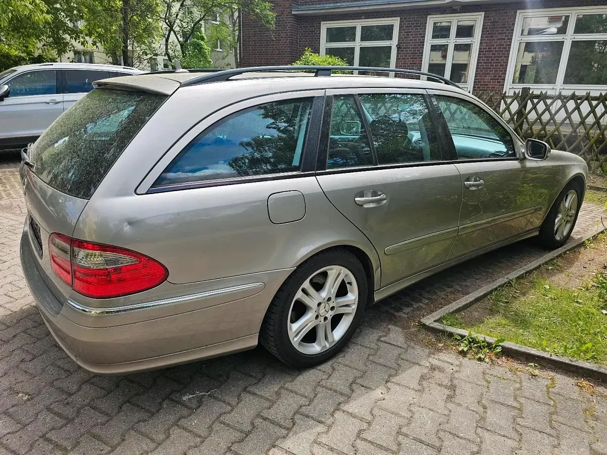 Gebraucht Mercedes E280 190 PS (139 kW) 2007 Gold Kombi