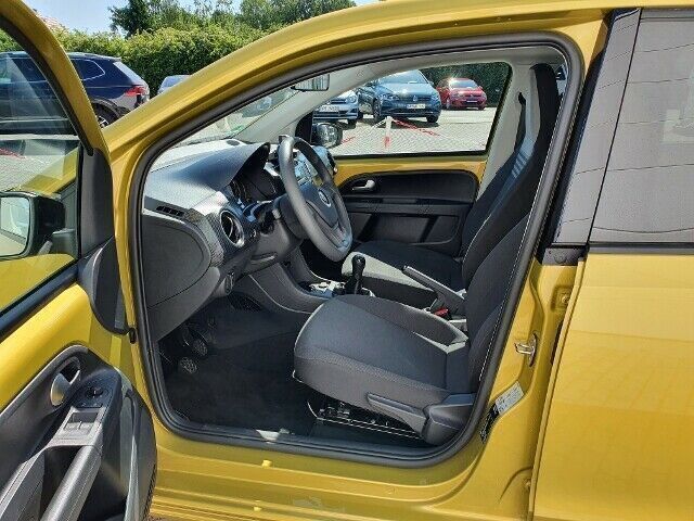 Gebraucht VW up! R-line 65 PS (47 kW) 2021 Gelb metallic Kleinwagen