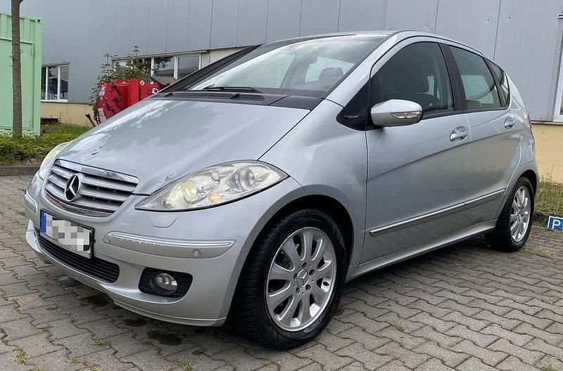 Silber Gebraucht 2006 Mercedes A200 Van / Kleinbus | 3.500 € (Fairer Preis) - Bild 1/4