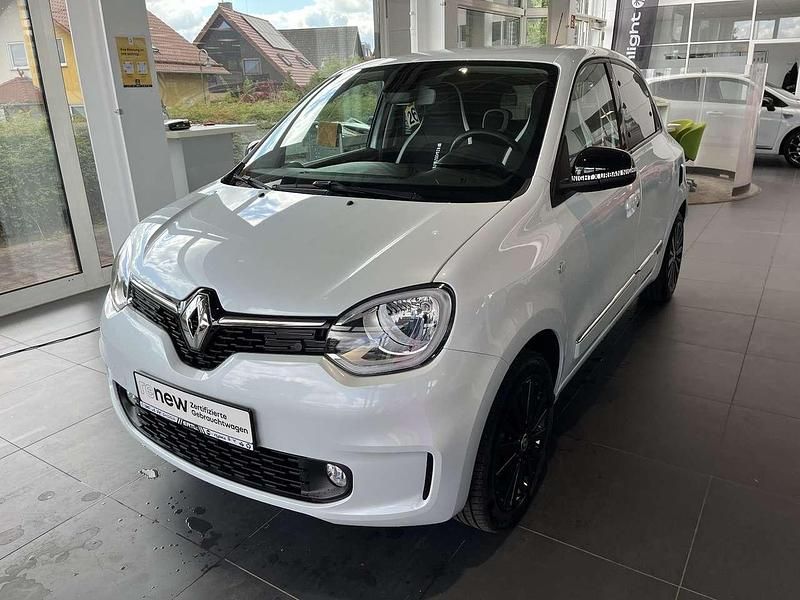 Weiß Gebraucht 2023 Renault Twingo Urban Night Kleinwagen | 16.990 € (Teuer) - Bild 1/4