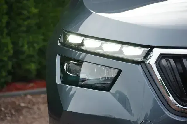 Gebraucht Skoda Kamiq Active 110 PS (80 kW) 2021 Grau SUV