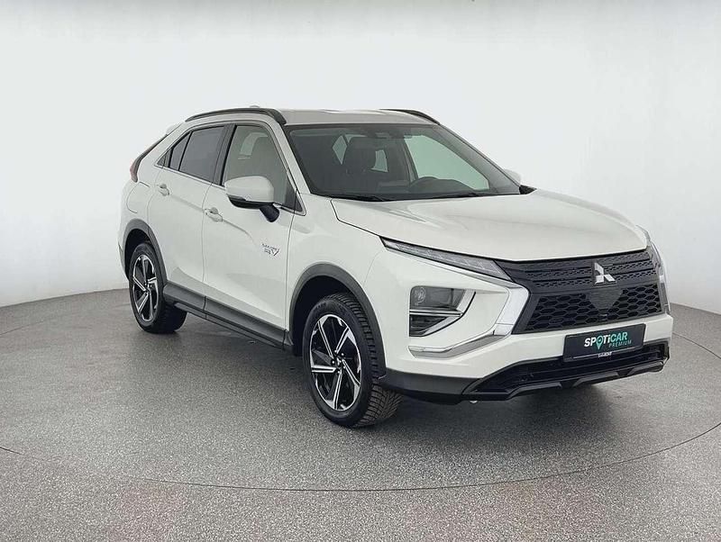 Gebraucht Mitsubishi Eclipse Cross 188 PS (138 kW) 2022 Weiß (metallic) SUV
