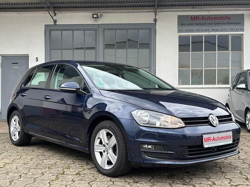 Blau Gebraucht 2013 VW Golf VII Limousine | 11.490 € (Fairer Preis) - Bild 1/4