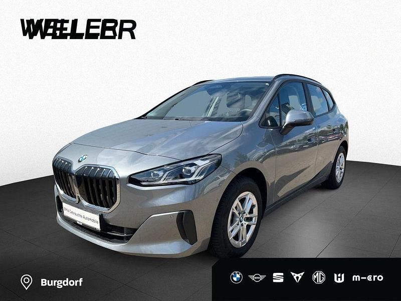 Grau Gebraucht 2023 BMW 218 Active Tourer Performance Van / Kleinbus | 28.985 € (Guter Preis) - Bild 1/4