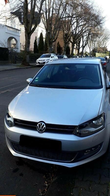 Gebraucht VW Polo Highline 86 PS (63 kW) 2009 Silber Kleinwagen