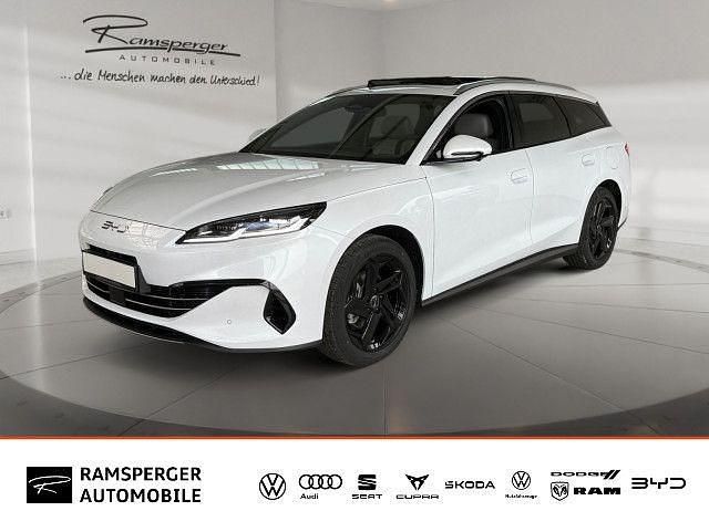 Gebraucht BYD Seal Boost 184 PS (135 kW) 2025 Weiß (polar white) Kombi