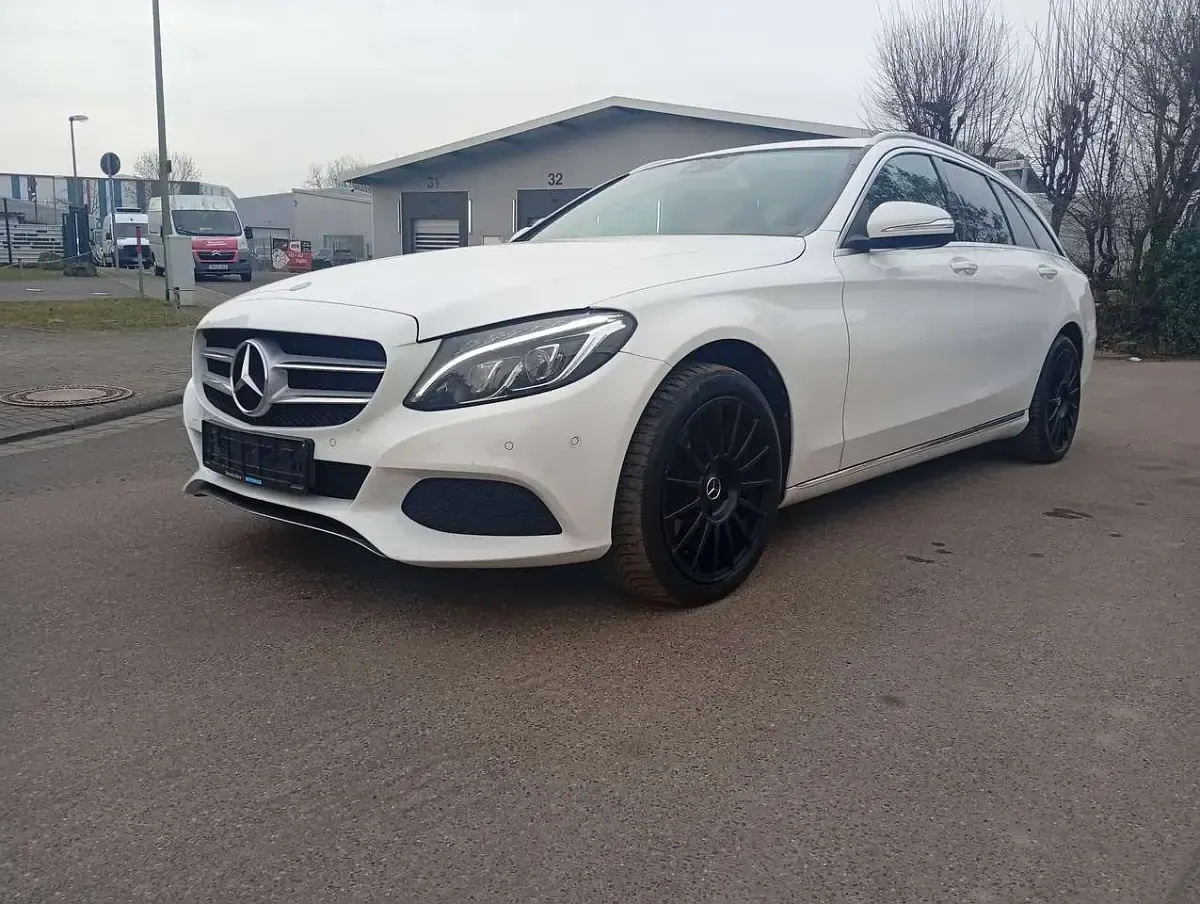 Gebraucht Mercedes C250 Edition 204 PS (150 kW) 2014 Weiß Kombi