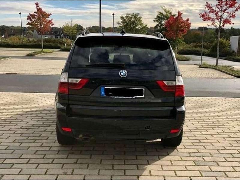 Gebraucht BMW X3 177 PS (130 kW) 2007 Black sapphire metallic (metallic) SUV