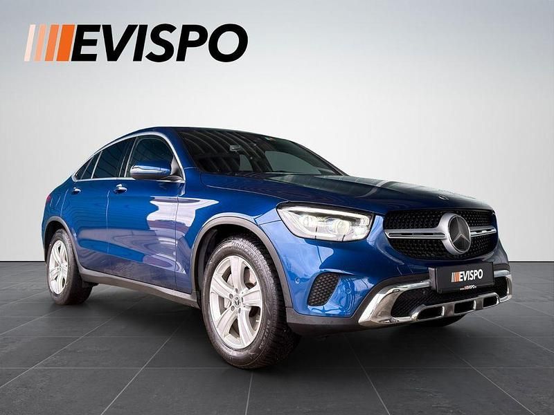 Gebraucht Mercedes GLC220 194 PS (142 kW) 2020 Blau Limousine