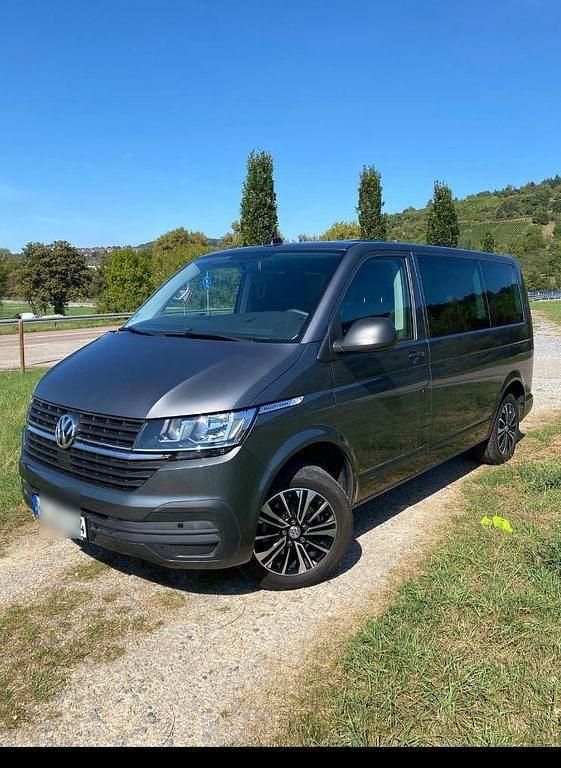 Grau Gebraucht 2020 VW T6.1 Family Van | 39.990 € (Guter Preis) - Bild 1/4