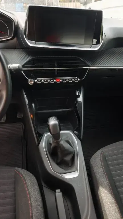 Gebraucht Peugeot 208 Active 75 PS (55 kW) 2022 Rot Kleinwagen