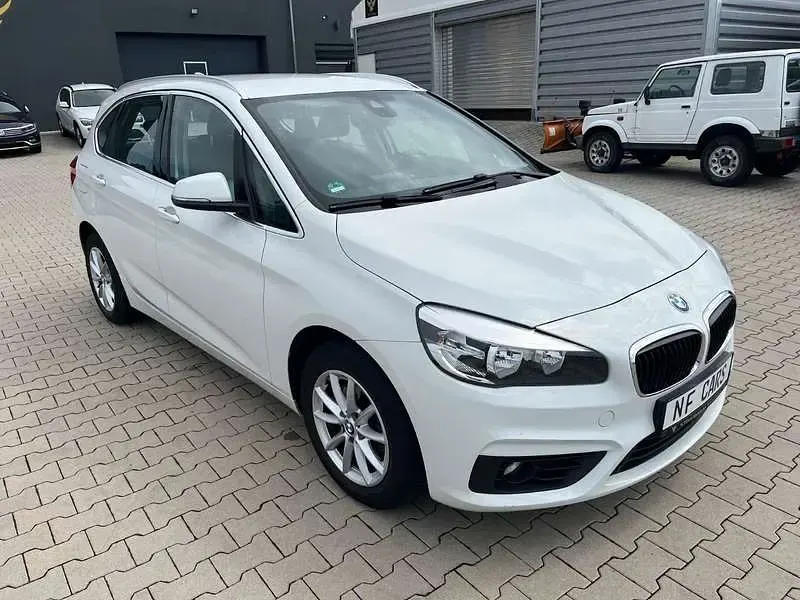 Gebraucht BMW 218 136 PS (100 kW) 2015 Alpinweiss iii Limousine