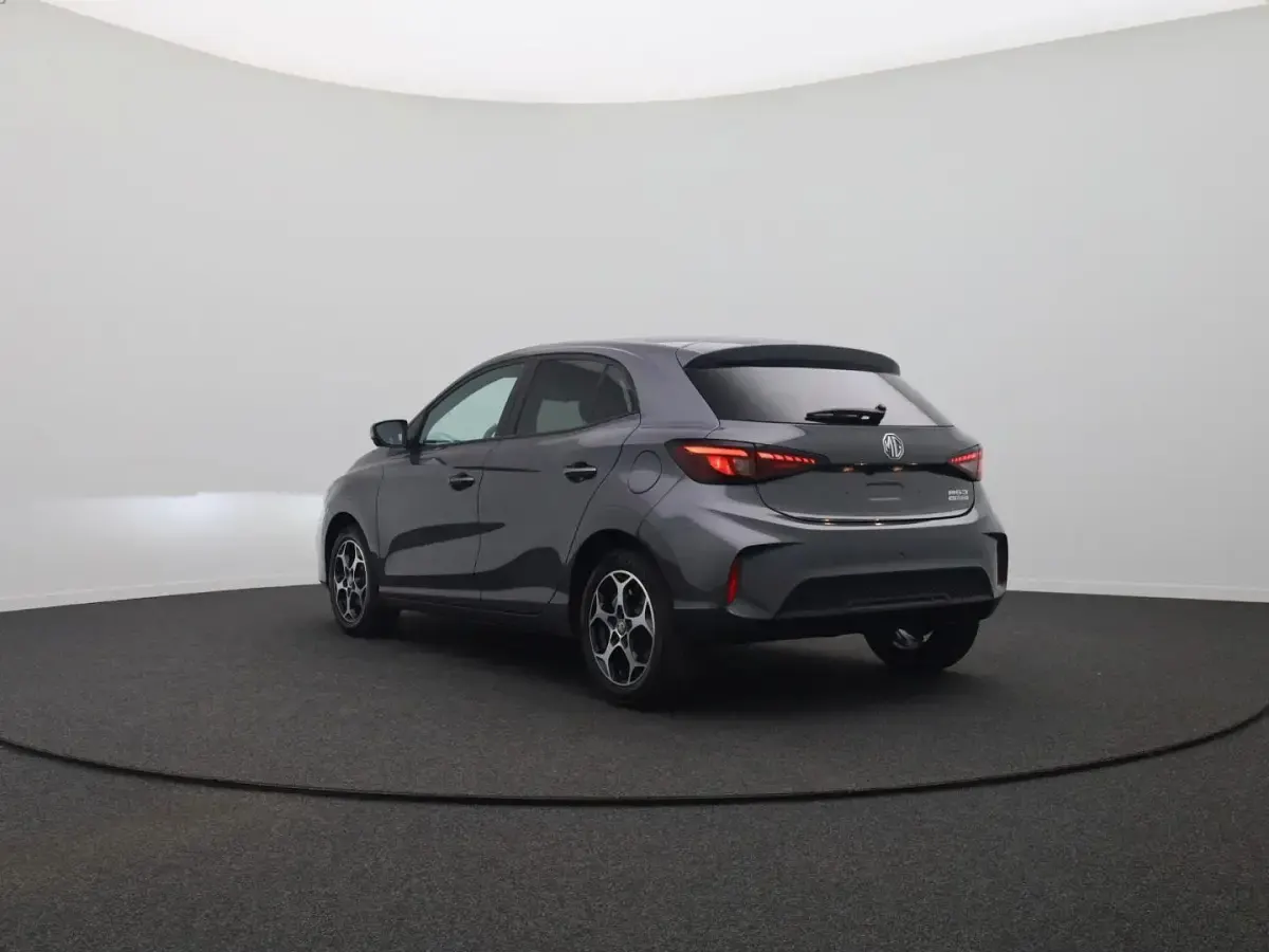 Neu MG MG3 Luxury 194 PS (142 kW) 2026 Grau Kleinwagen
