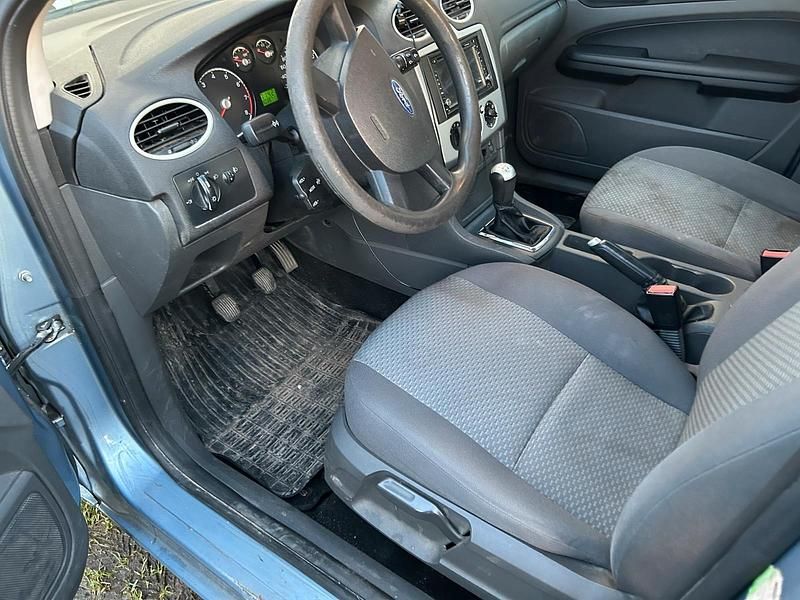 Gebraucht Ford Focus 115 PS (84 kW) 2005 Blau Limousine