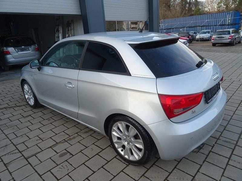 Gebraucht Audi A1 Ambition 122 PS (89 kW) 2010 Silber Kleinwagen
