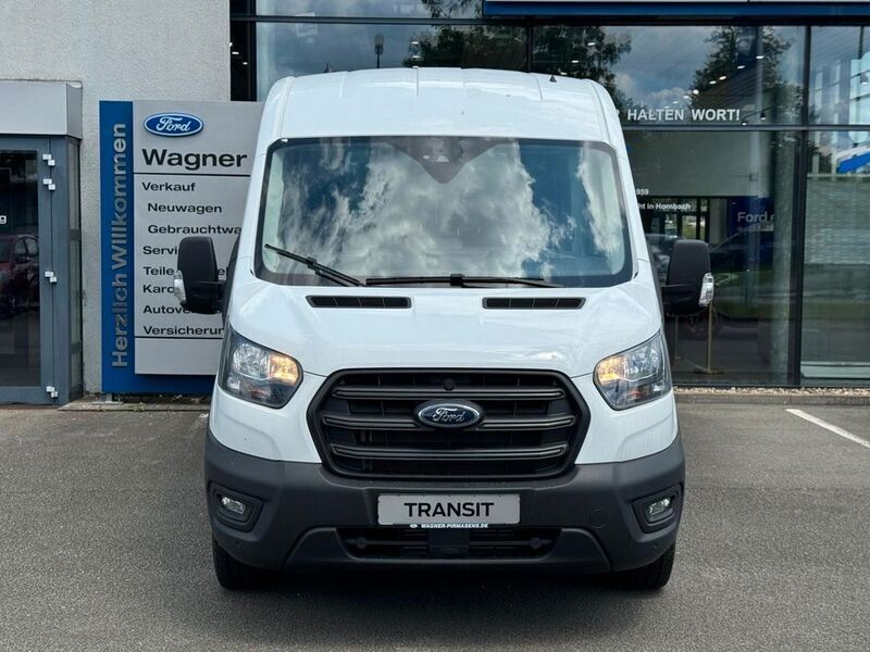 Second-hand Ford Transit Trend 150 CP (110 kW) 2024 Alb Break