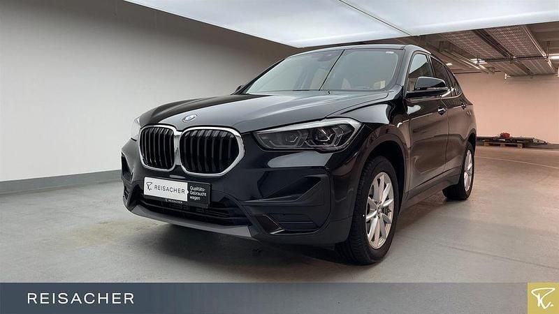 Saphirschwarz Gebraucht 2022 BMW X1 Advantage SUV | 24.299 € (Guter Preis) - Bild 1/4