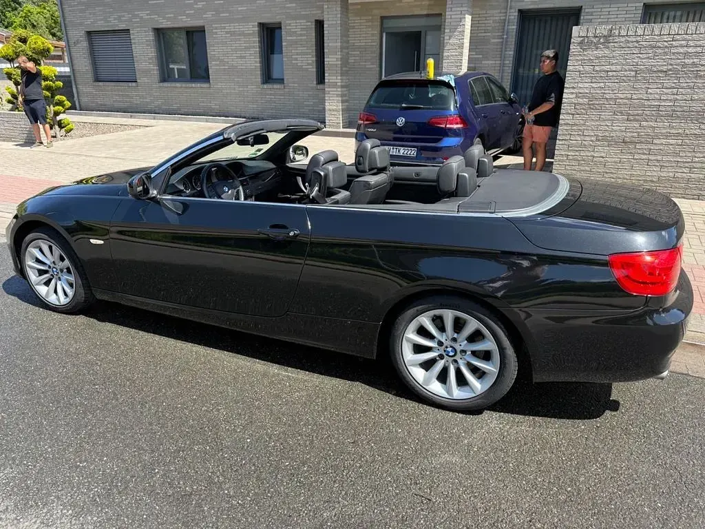 Gebraucht BMW 318 Cabriolet 143 PS (105 kW) 2010 Schwarz Cabrio