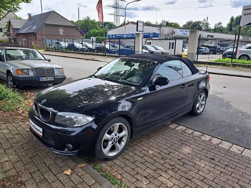 Schwarz Gebraucht 2013 BMW 118 Cabriolet Sport Line Cabrio | 9.950 € (Etwas zu teuer) - Bild 1/4