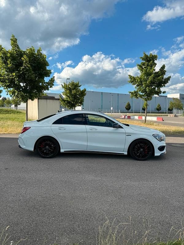 Gebraucht Mercedes CLA45 AMG AMG 360 PS (264 kW) 2015 Weiß Limousine
