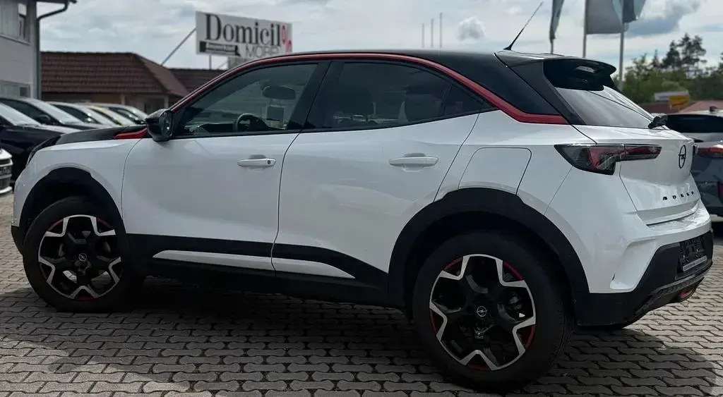 Second-hand Opel Mokka S 131 CP (96 kW) 2024 Alb SUV
