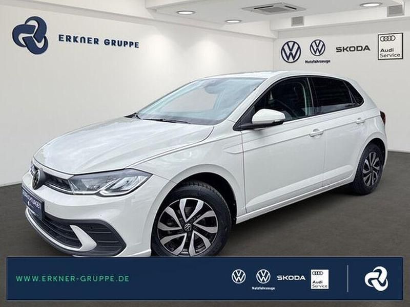 Grün Gebraucht 2023 VW Polo Life Kleinwagen | 18.899 € (Fairer Preis) - Bild 1/4