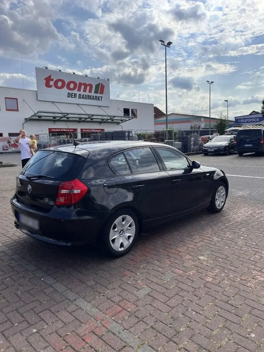 Gebraucht BMW 116 116 PS (85 kW) 2007 Schwarz Kleinwagen