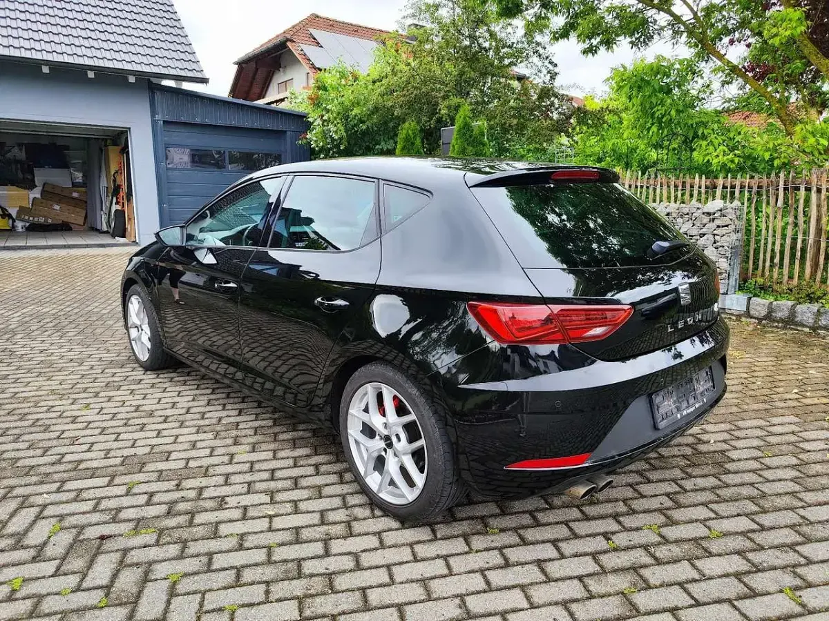 Gebraucht Seat Leon FR 150 PS (110 kW) 2018 Schwarz Limousine