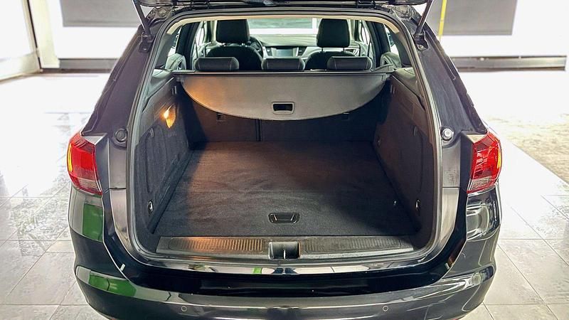 Gebraucht Opel Astra 122 PS (89 kW) 2021 Schwarz Kombi