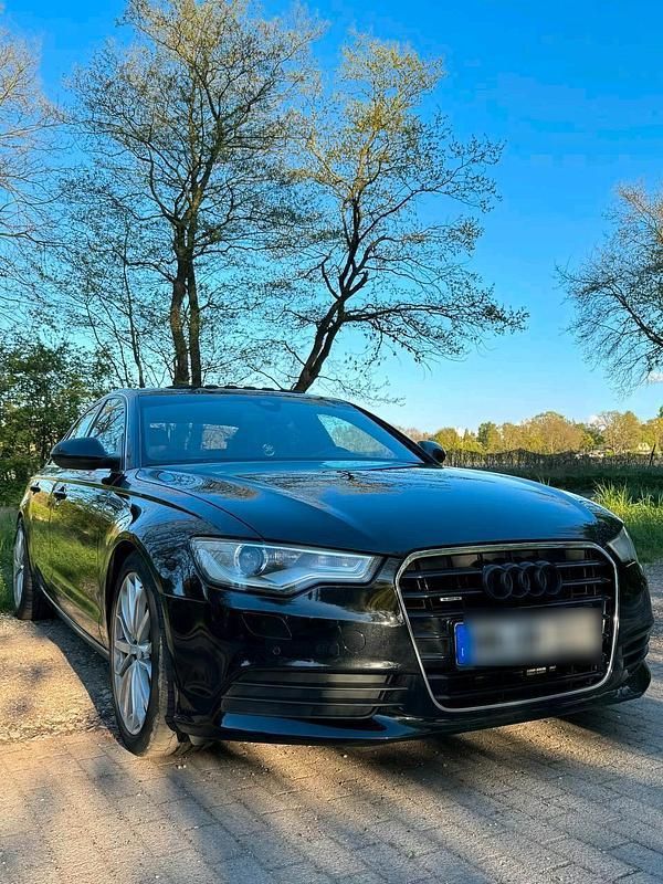 Schwarz Gebraucht 2013 Audi A6 S-Line Limousine | 13.799 € (Superpreis) - Bild 1/4