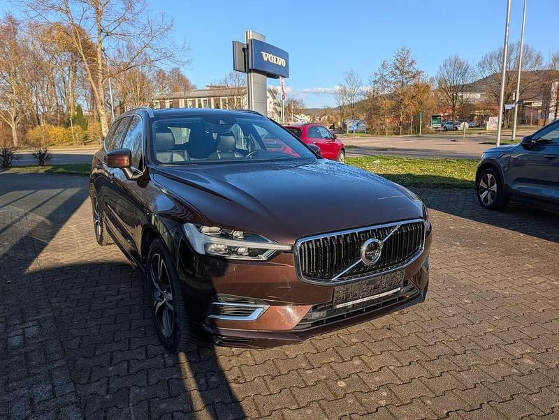 Gebraucht Volvo XC60 Momentum 408 PS (300 kW) 2018 Maple brown metallic SUV