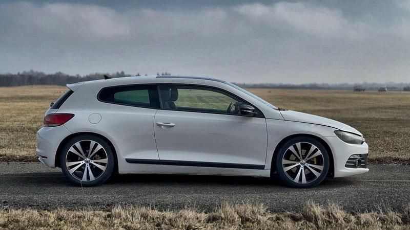 Gebraucht VW Scirocco 160 PS (117 kW) 2010 Weiß Coupé