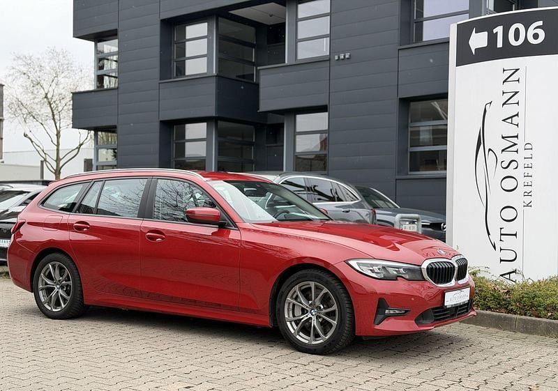 Gebraucht BMW 330e Advantage 184 PS (135 kW) 2021 Rot Kombi