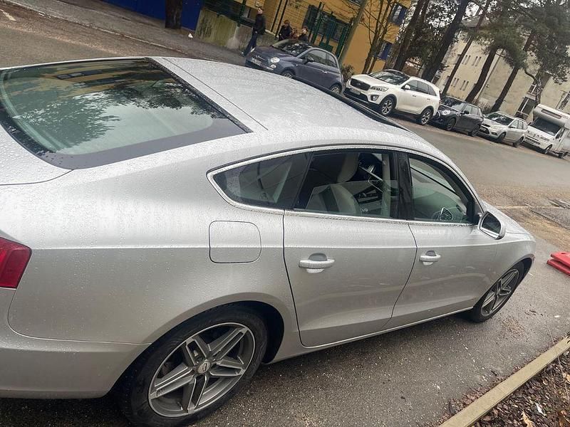 Gebraucht Audi A5 Sportback Sport 179 PS (131 kW) 2010 Grau Kleinwagen