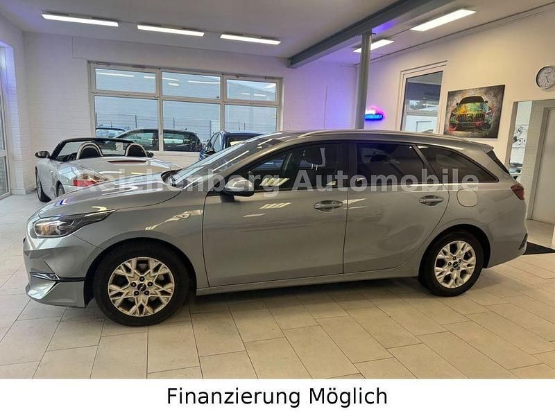 Gebraucht Kia Ceed 101 PS (74 kW) 2022 Silber Kleinwagen