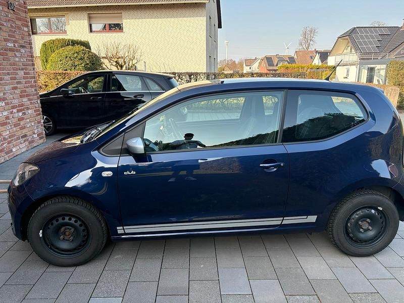 Gebraucht VW up! CLUB 60 PS (44 kW) 2015 Blau Kleinwagen