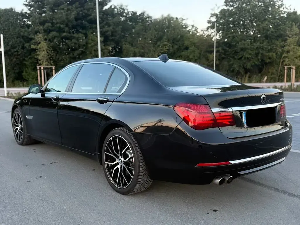 Gebraucht BMW 730L 258 PS (189 kW) 2013 Schwarz Limousine