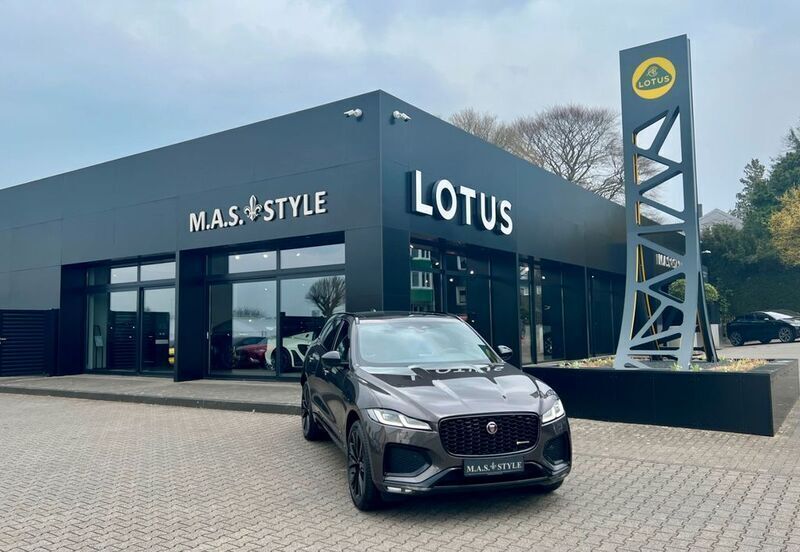 Charente grey Gebraucht 2022 Jaguar F-Pace R-Dynamic SUV | 44.850 € (Fairer Preis) - Bild 1/4