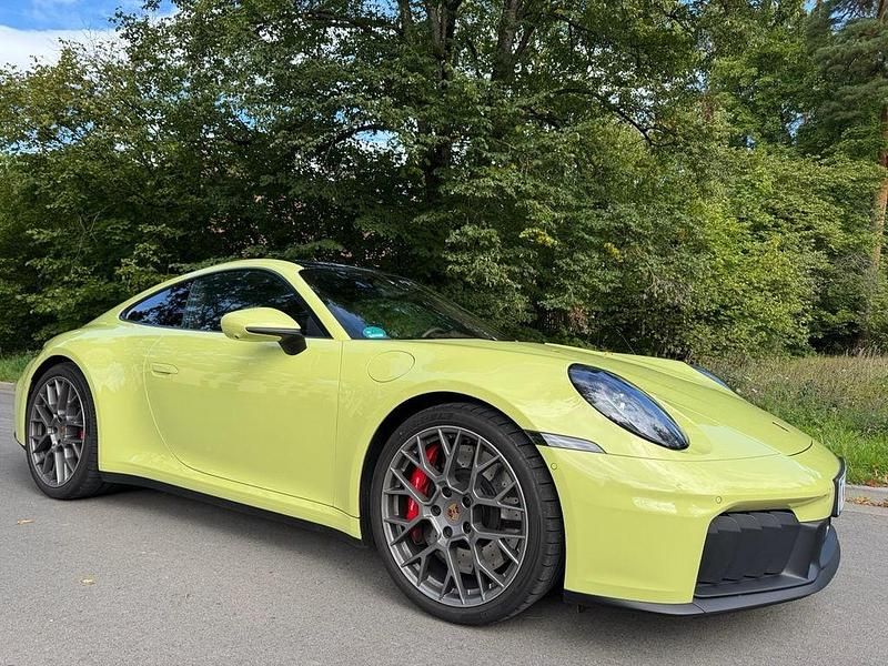 Gelb Gebraucht 2024 Porsche 911 Carrera GTS Coupé | 173.500 € - Bild 1/4