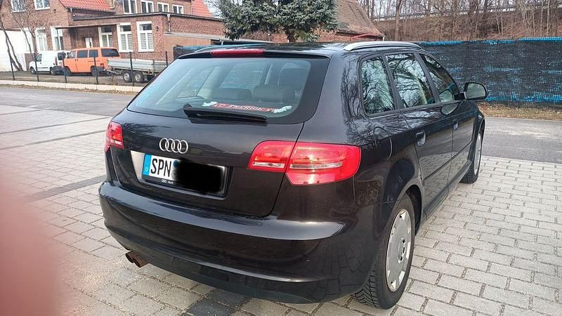 Gebraucht Audi A3 Ambiente 160 PS (117 kW) 2009 Grau Kleinwagen