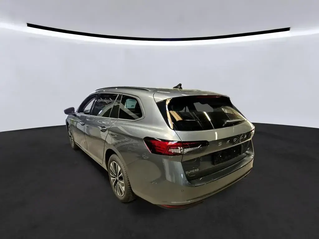 Gebraucht Skoda Superb Selection 265 PS (194 kW) 2025 Grau Limousine
