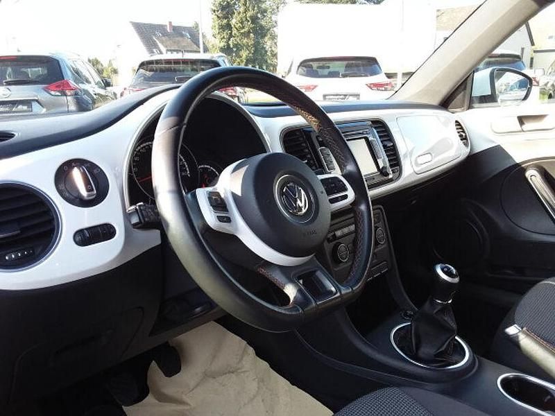 Gebraucht VW Beetle Cup 160 PS (117 kW) 2014 Weiß Kleinwagen